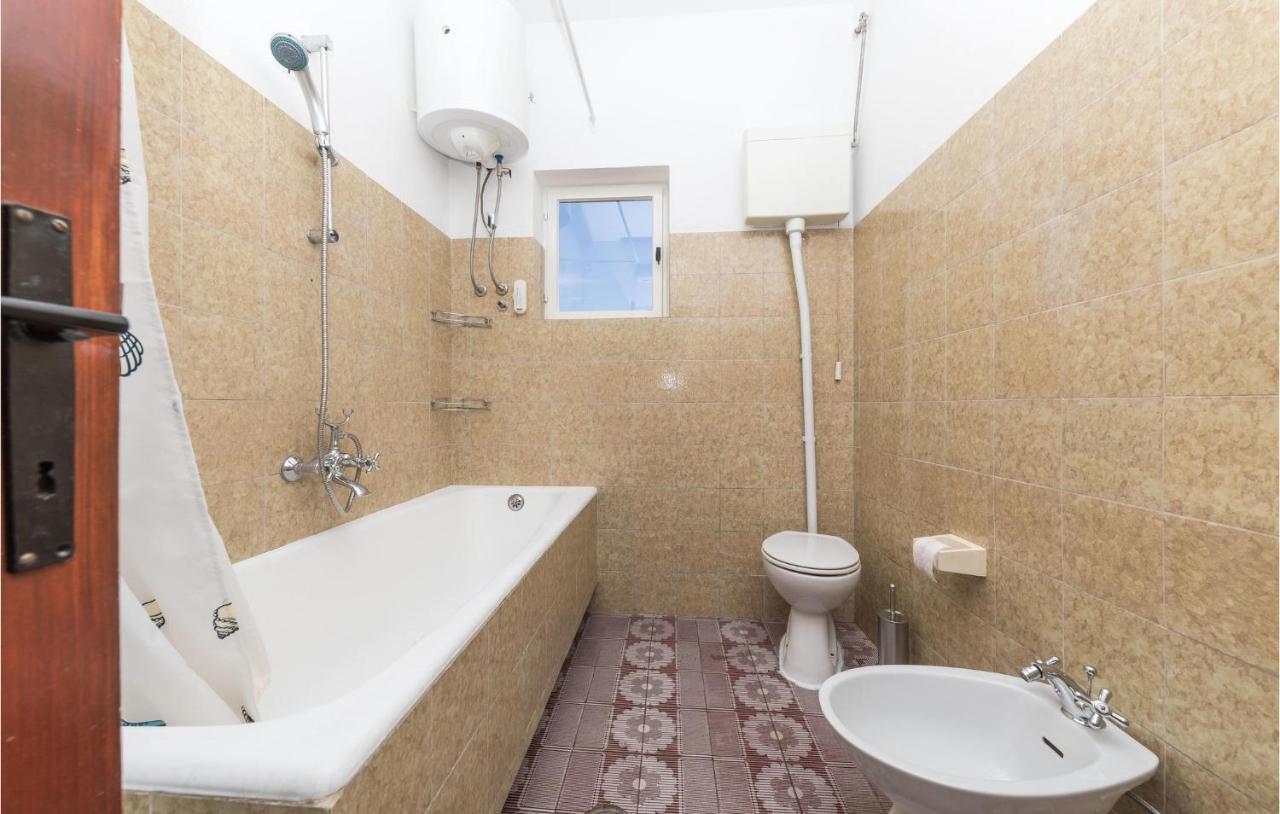 Nice Apartment In Kastel Stafilic With Sauna Kaštela 外观 照片