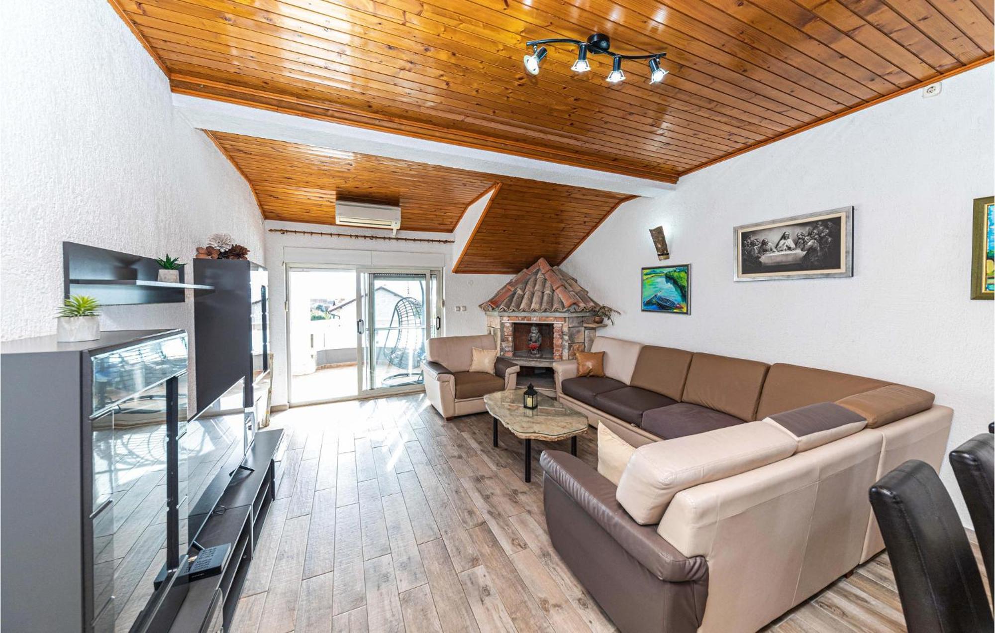 Nice Apartment In Kastel Stafilic With Sauna Kaštela 外观 照片